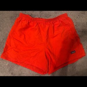 patagonia baggies shorts (large)